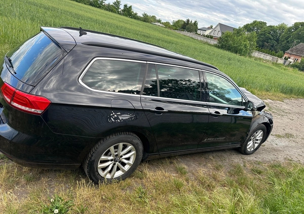 Volkswagen Passat cena 24900 przebieg: 280000, rok produkcji 2015 z Choszczno małe 352